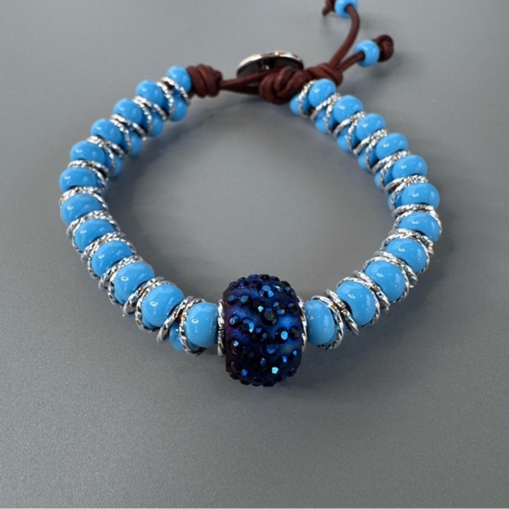 Hand Crafted Leather & Rings Beaded Wrap Bracelet Blue 6.75” Tree of Life NWT